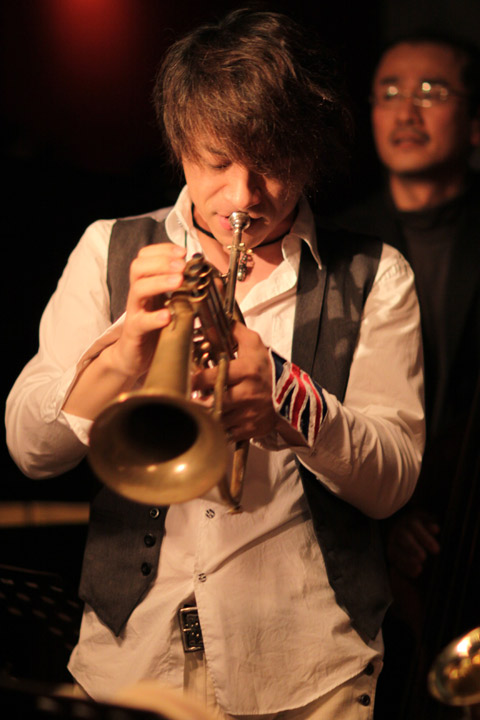 TOKU  photo by ISHII Hitoshi