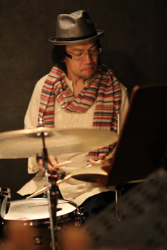 ⏹F photo by ISHII Hitoshi