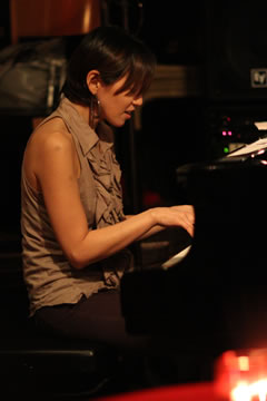 photo by ISHII Hitoshi