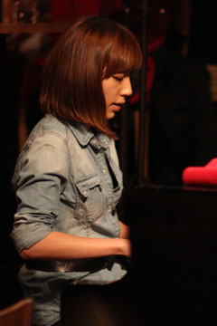 {(p) photo by ISHII Hitoshi