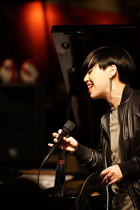 Shiho (Fried Pride) photo by ISHII Hitoshi