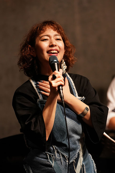 Ema Jazz Vocal