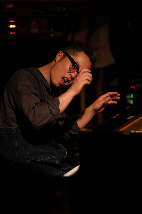 XK_C[ photo by ISHII Hitoshi